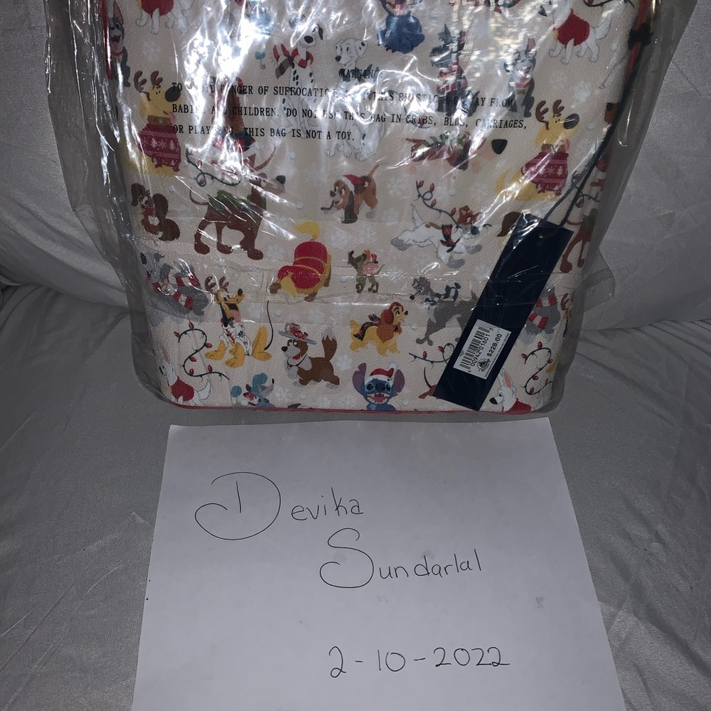 Dooney & Bourke Disney Santa Tails Crossbody - Picture 2 of 6